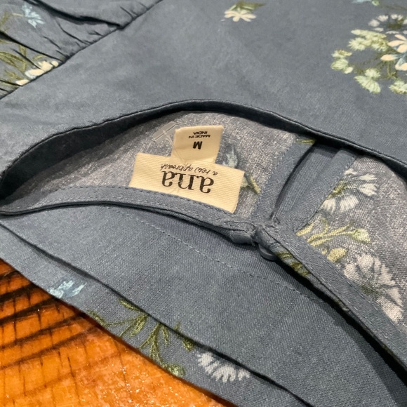 Ana Womens Top Size M Blue Floral Blouse 3/4 Sleeved NWT - Picture 3 of 9